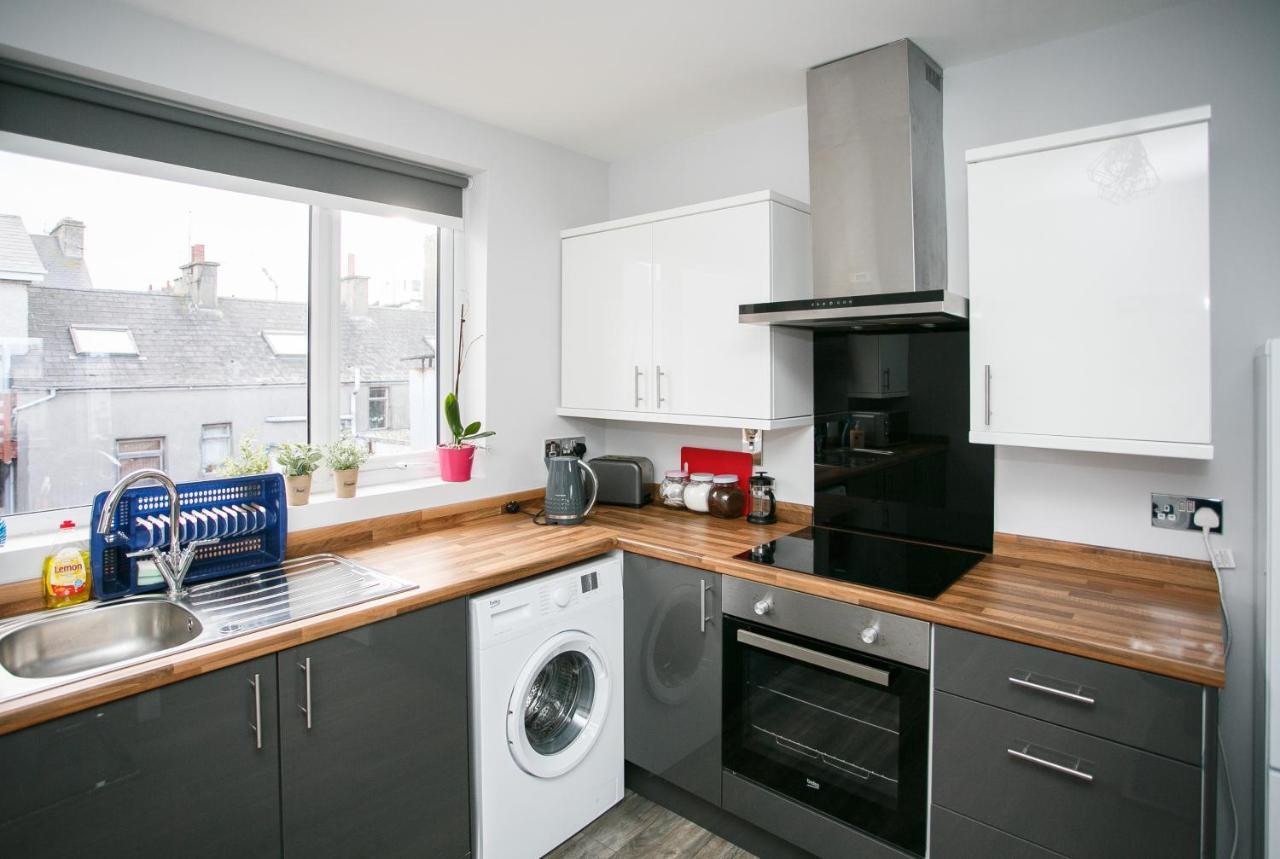Apt3, No 2 Antrim Gardens, Portrush With Seaview المظهر الخارجي الصورة