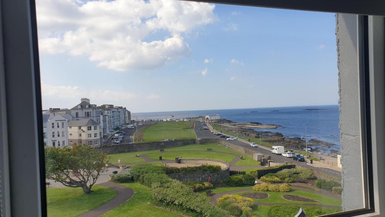 Apt3, No 2 Antrim Gardens, Portrush With Seaview المظهر الخارجي الصورة